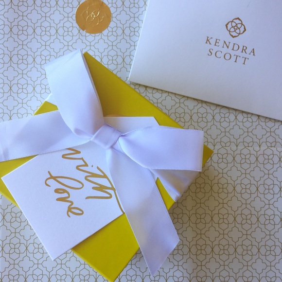 Kendra Scott original box with bow and card - Picture 5 of 5
